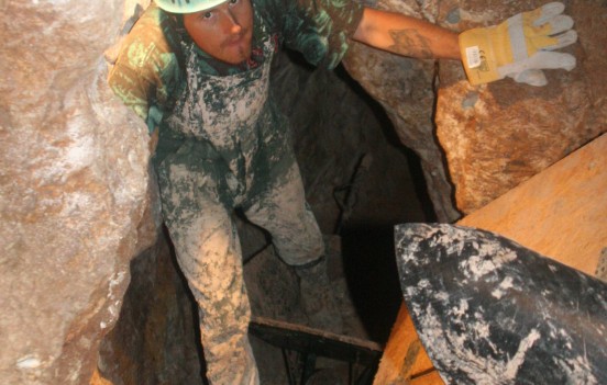 Usuwanie osadów z jaskiń